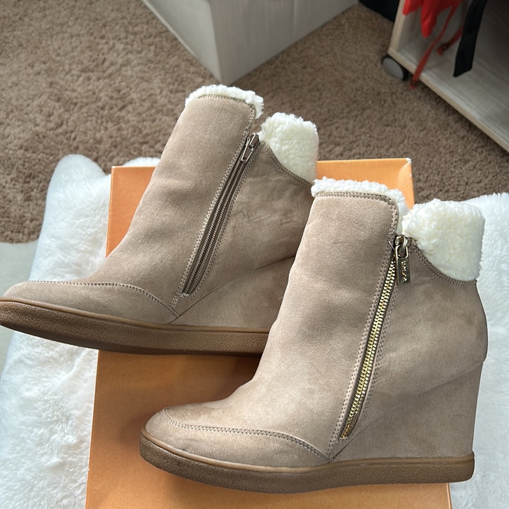 New UNISA Unmasia faux suede sherpa topped wedge heel booties